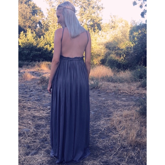 Crochet long maxi dress with open back - Picture 2 of 3